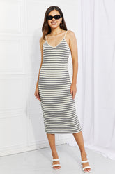 HYFVE Robe mi-longue rayée sans manches à imprimé inoubliable